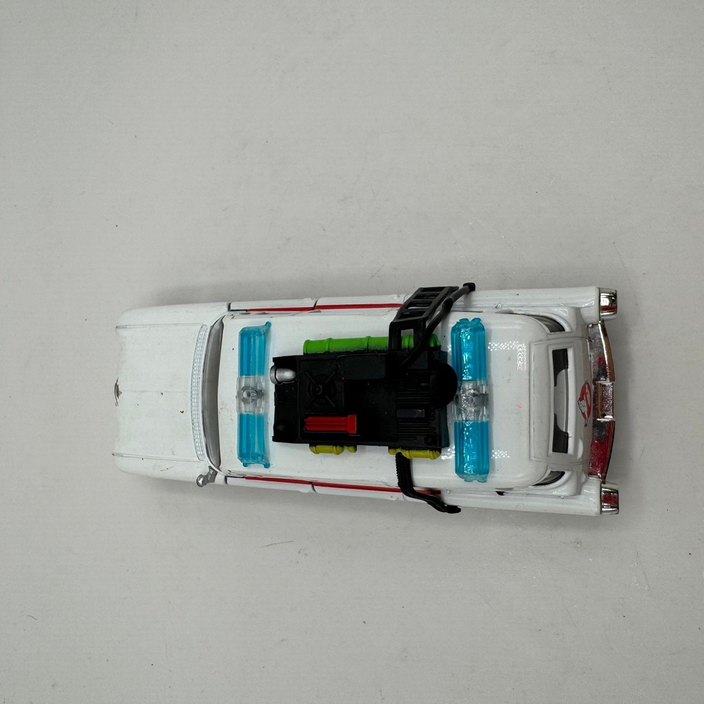Jada Ghostbusters Ecto-1 Diecast Car 1:32 White 1959 Cadillac Ambulance 99748 - Picture 6 of 8
